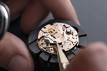 广州劳力士表维修多少钱